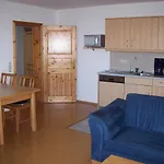 Bauernhofpension Buechsenschuetz * Harbshausen