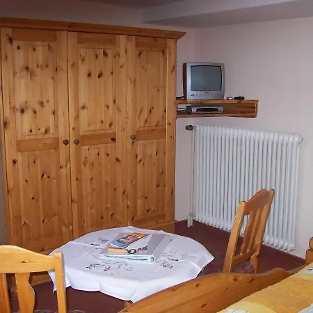 Bauernhofpension Buechsenschuetz Farmház *
