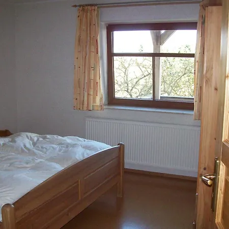 Bauernhofpension Buechsenschuetz * Harbshausen