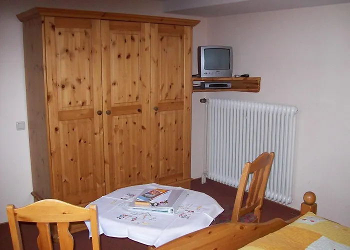 Bauernhofpension Buechsenschuetz مزرعة للإقامة *